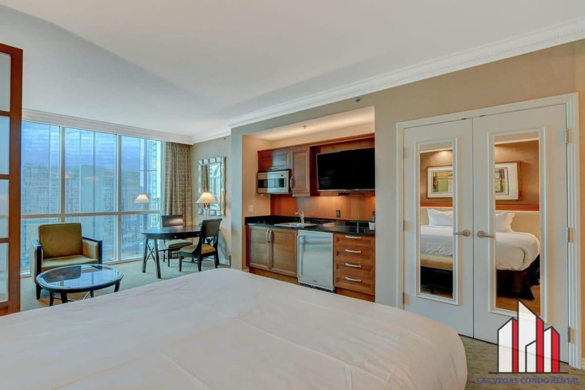 Mgm Signature-24-709 Strip View Jacuzzi Studio Лас-Вегас Экстерьер фото